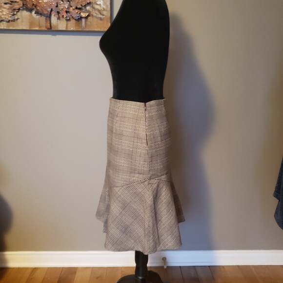 Trumpet skirt Size 2 Petite - Picture 2 of 8